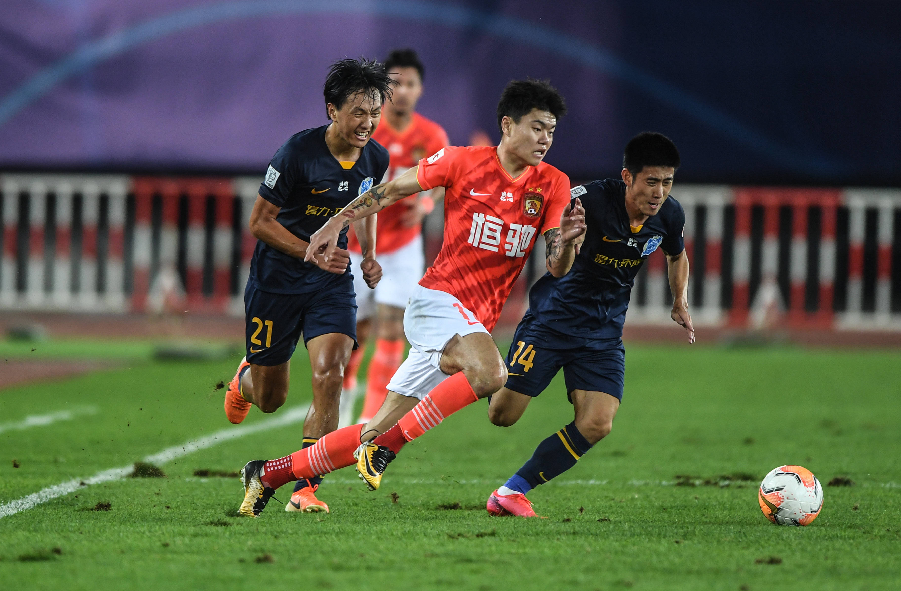 打入了一个 打入了一个